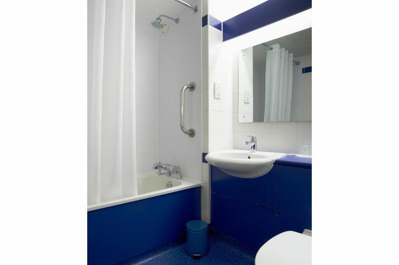 Travelodge Bedford Wyboston Exterior foto