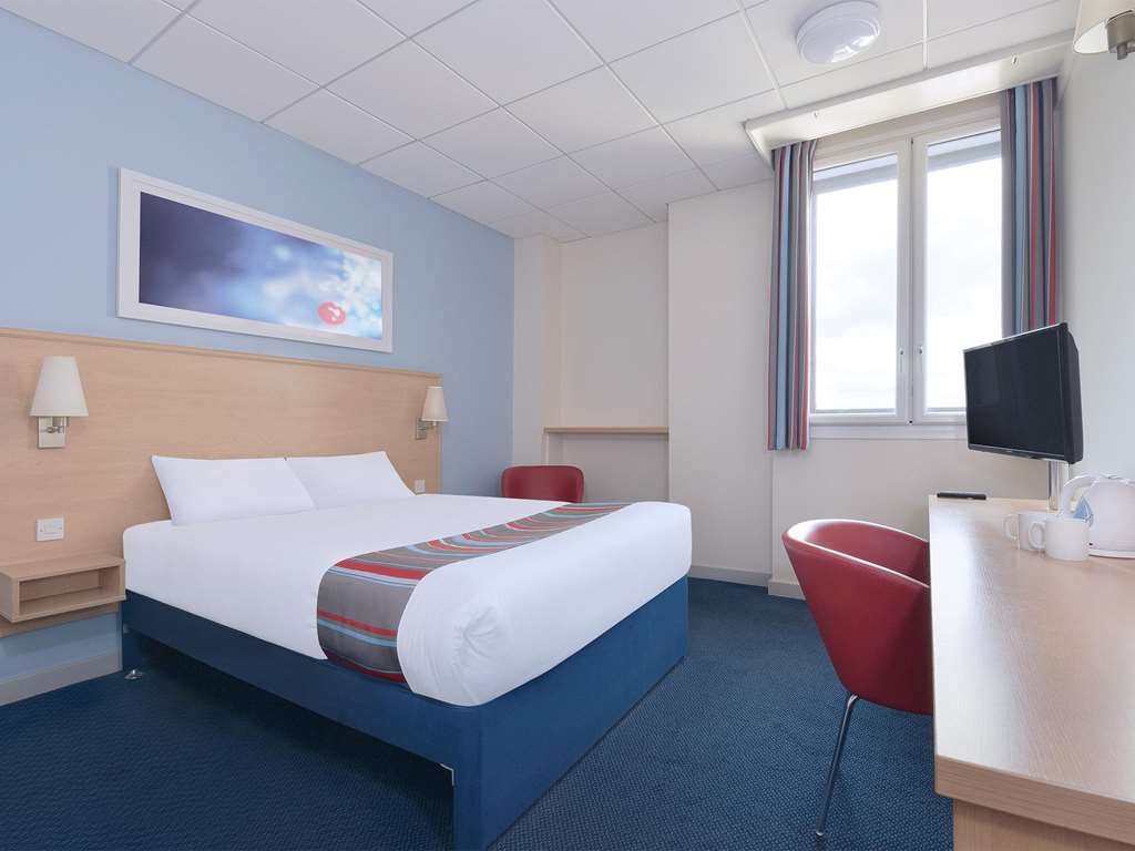Travelodge Bedford Wyboston Quarto foto